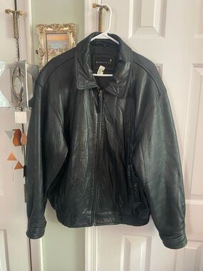 Vintage Baracuta Full Zip Soft Shell Black Leather Bomber Jacket Men's Size XL